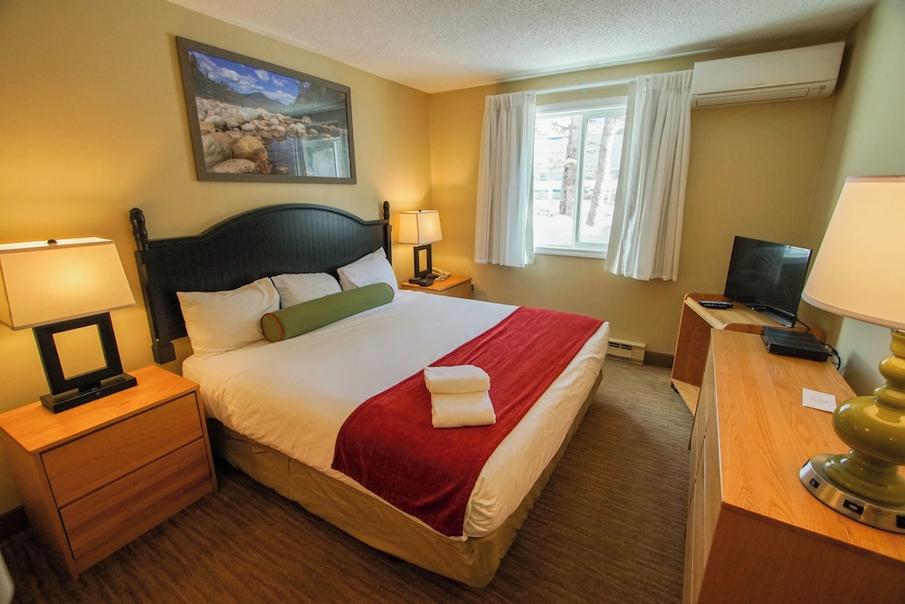 Suite, 2 Bedrooms photo 3