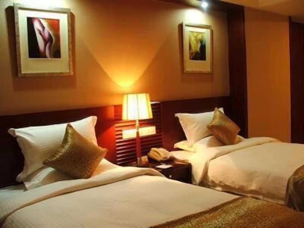 Standard Twin Room photo 2
