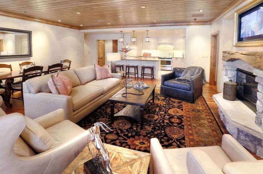 Condo (Beaver Creek Elkhorn 3 Bedroom) photo 3