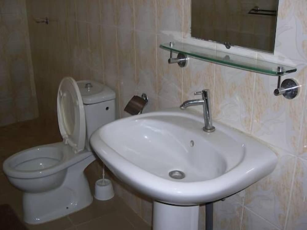 Standard Double or Twin Room photo 3