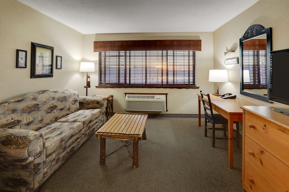 Expanded King with Sofa - Photo 4