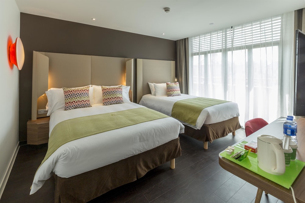 Superior Room, 2 Twin Beds photo 1