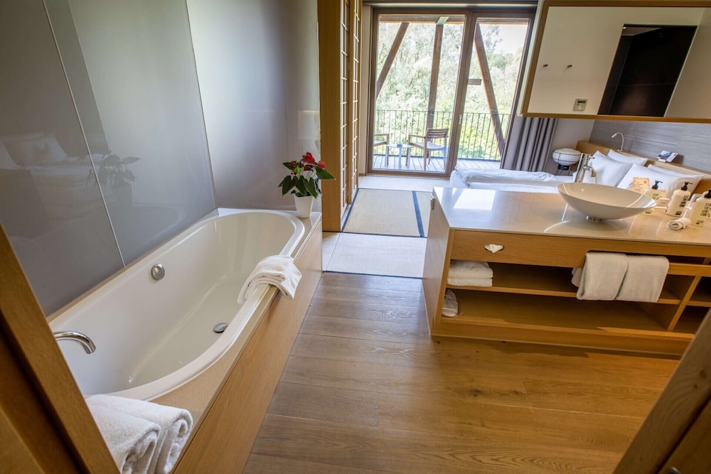 Suite (Japan) photo 2