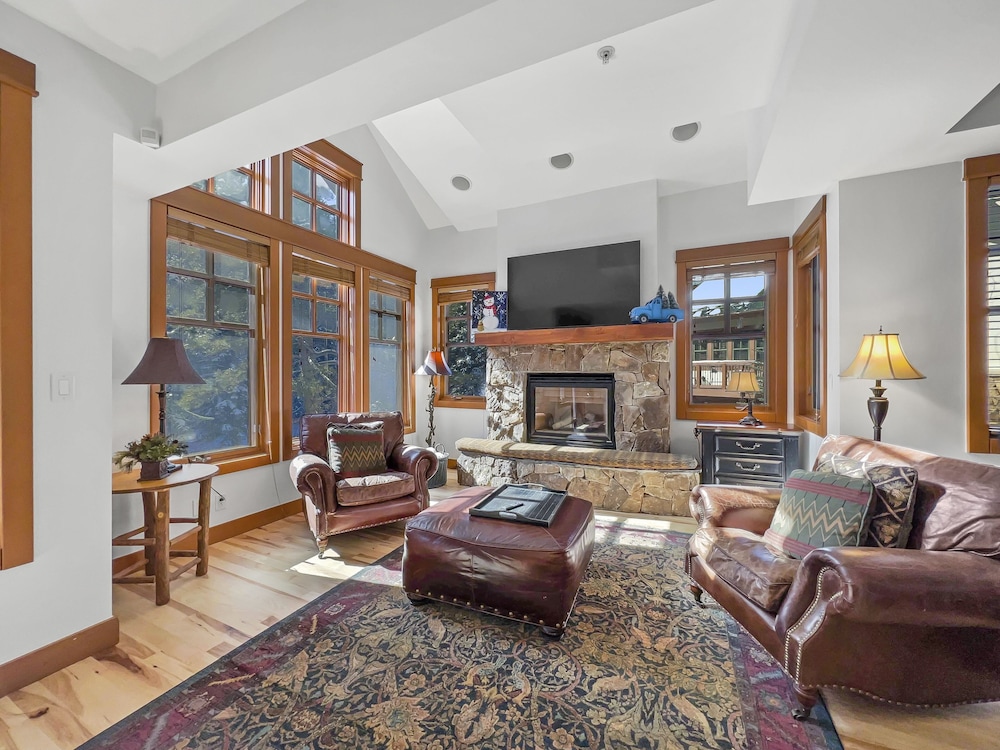 Townhome, 4 Bedrooms photo 1