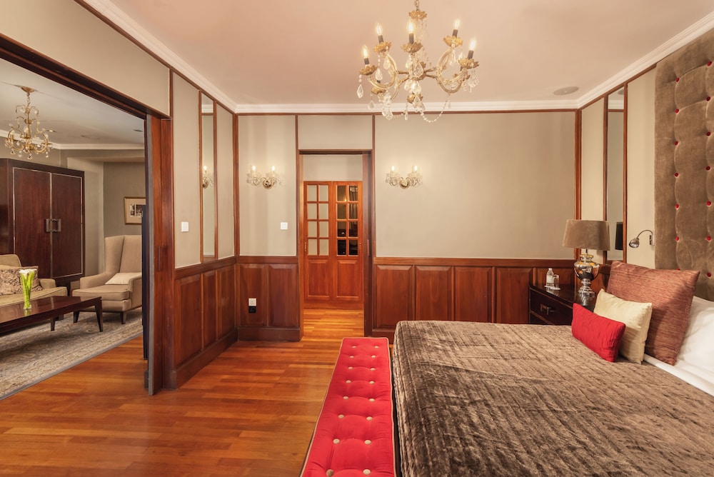 Queen Elizabeth Suite photo 3