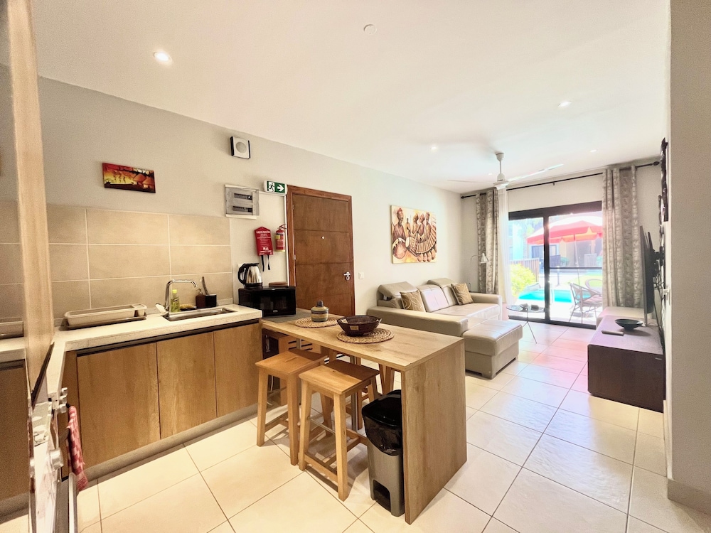 Family Apartment, 2 Bedrooms, Pool Access, Garden View (A1), photo 6