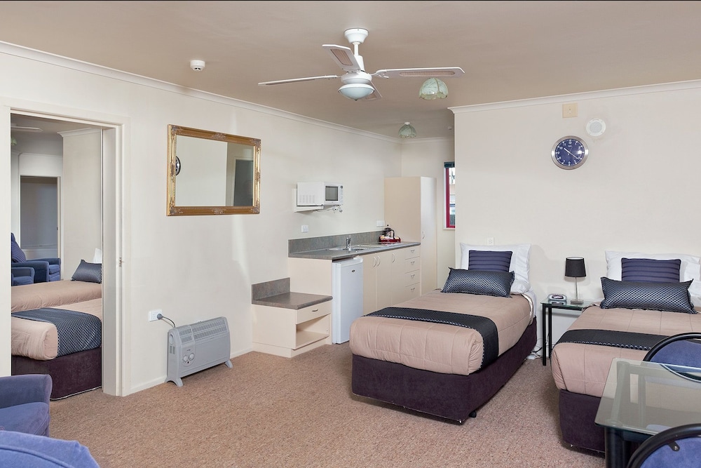 Two Bedroom Suite Spa Interconnecting photo 1