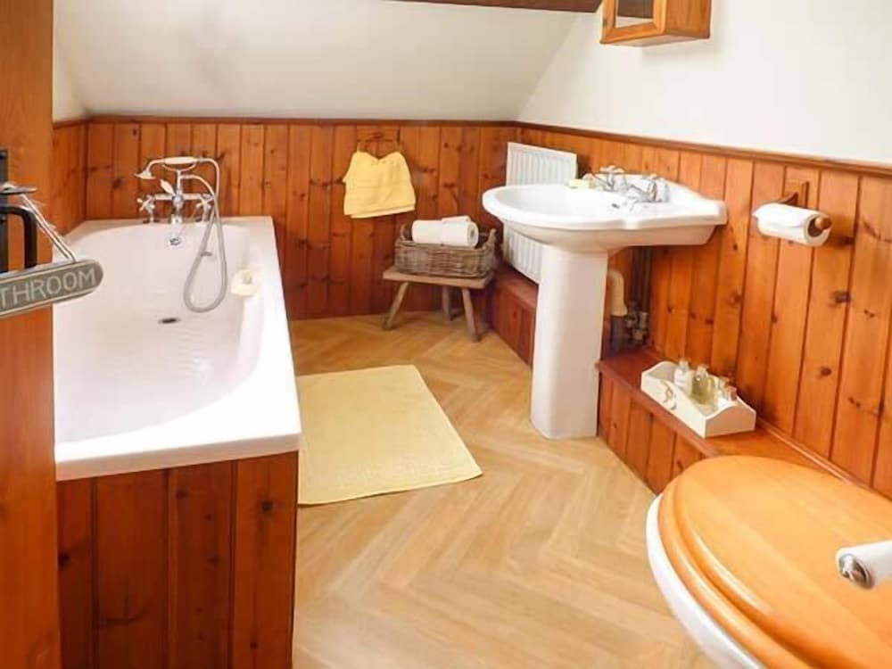 Cottage photo 1