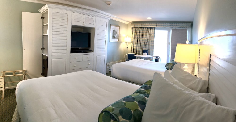 Main Building 2 Doubles No Ocean View Floor 2