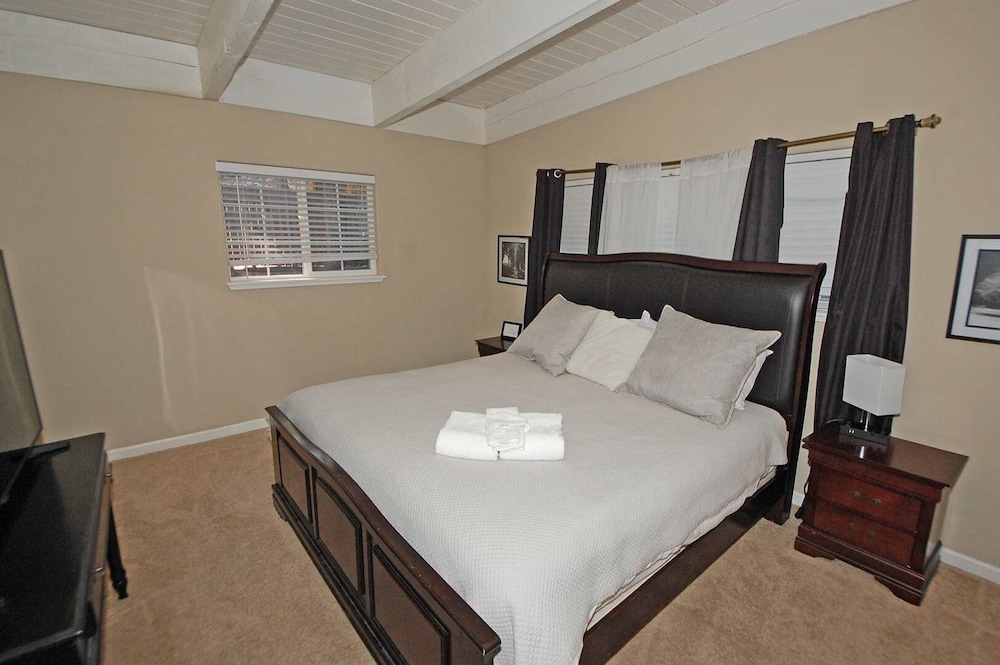 House, 4 Bedrooms