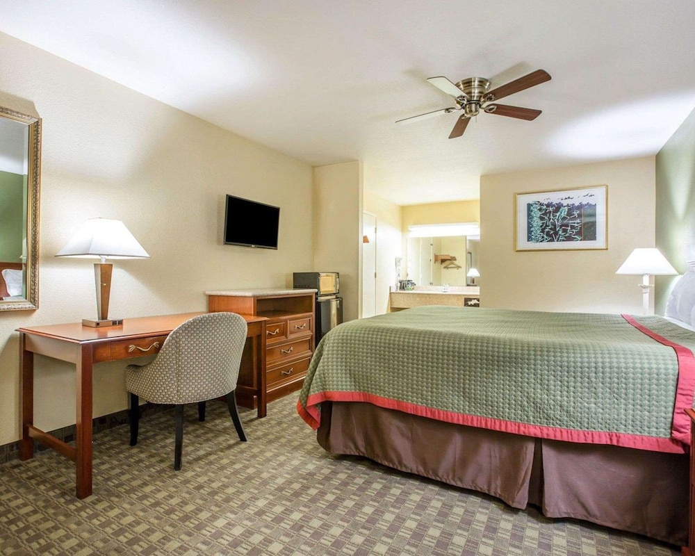 Room, 1 King Bed - Photo 1