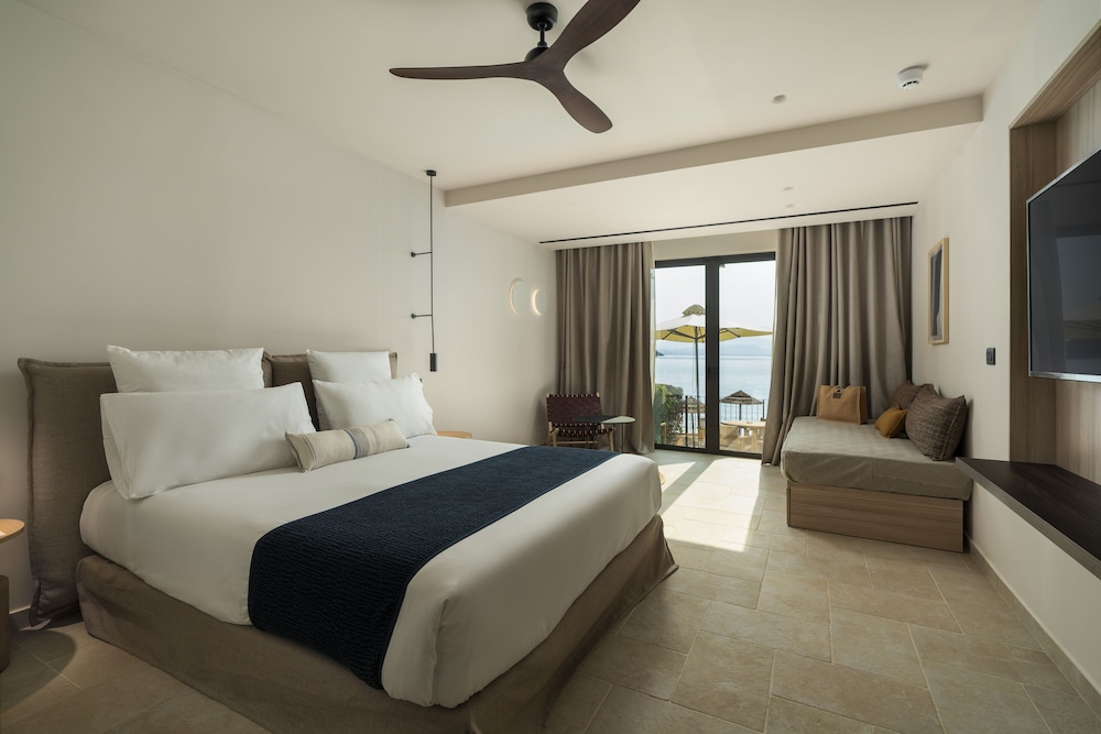 Bungalow, Balcony, Sea View (Preferred Club, 2 Adults + 1 Child)