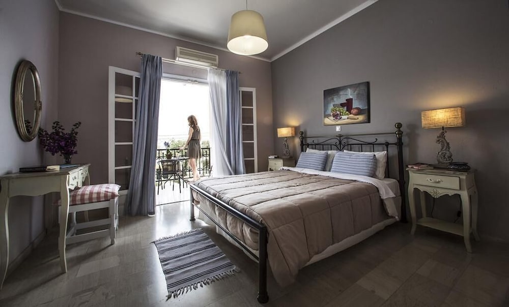 Superior Double Room, Pool View - Photo 5