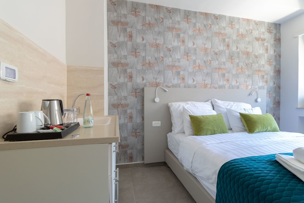 Basic Double Room photo 3
