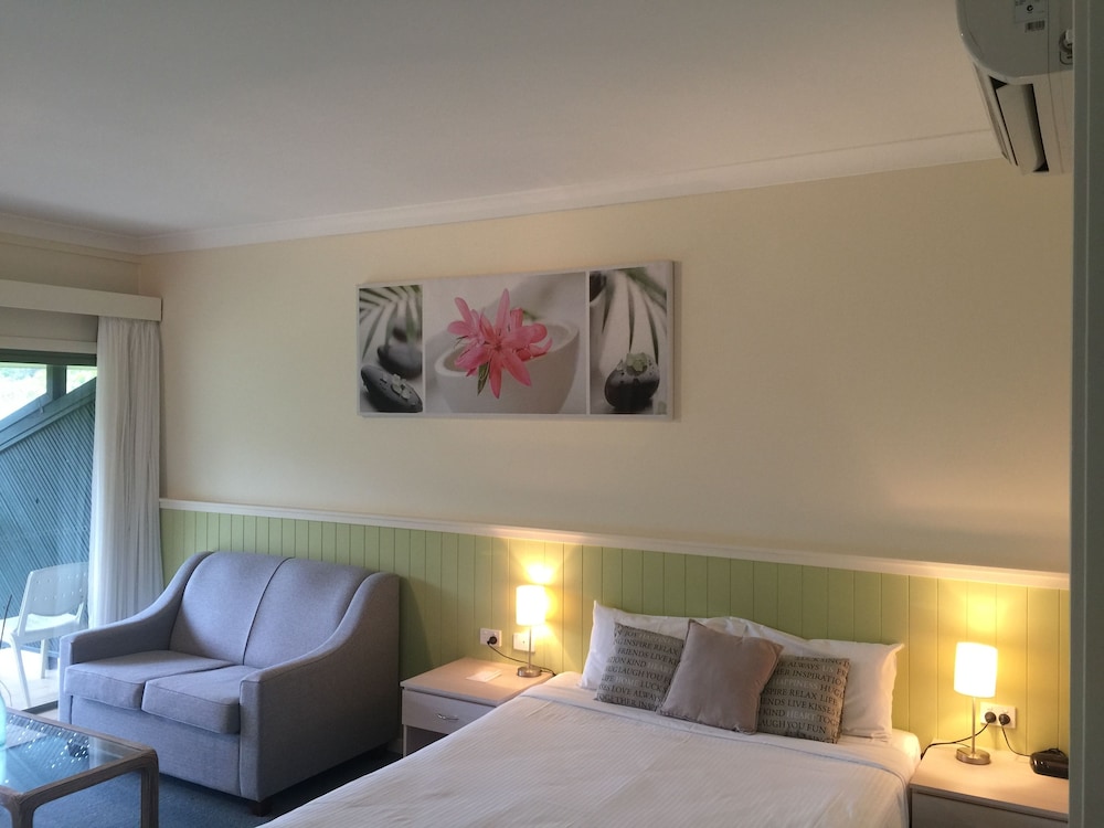 Standard Room photo 2