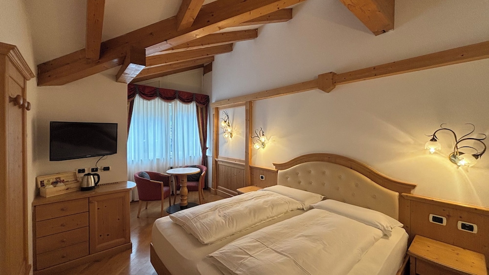 Superior Triple Room, Mountain View