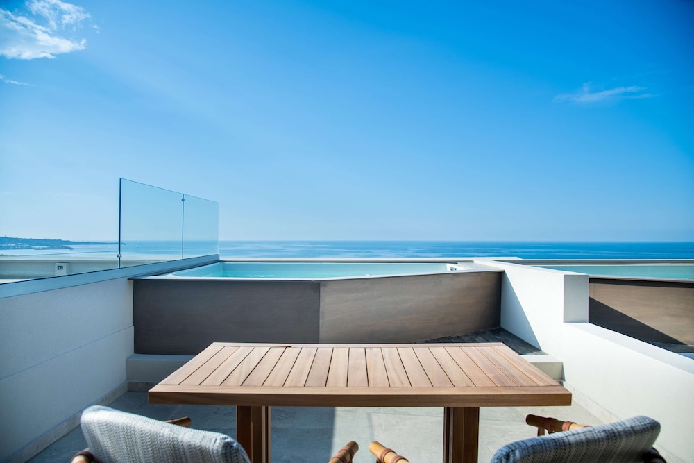 Classic Double Sea View Outdoor Hot Tub - Photo 16