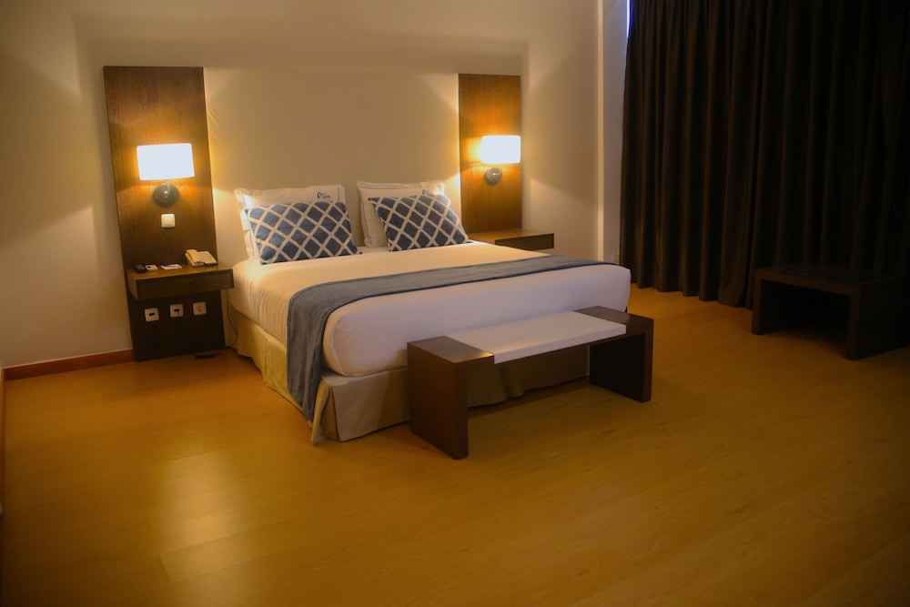 Deluxe Room, Balcony photo 2