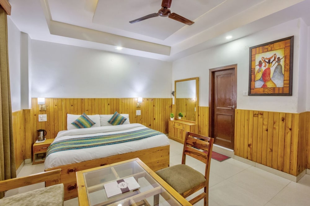 Deluxe Double Room, Balcony, Mountain View