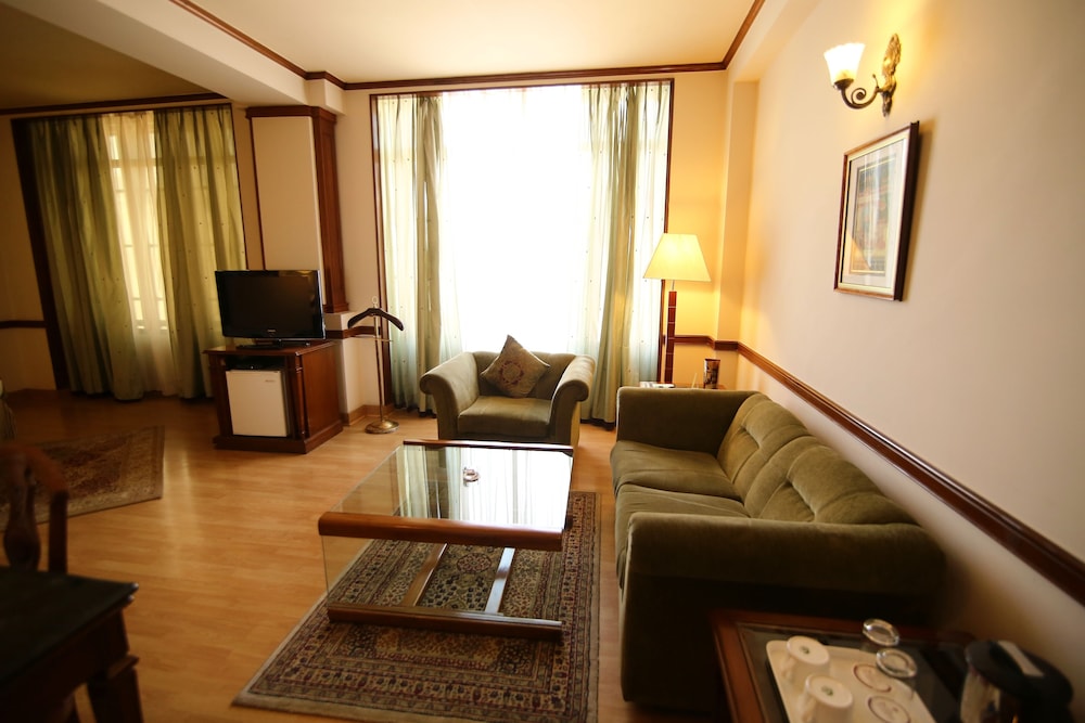 Presidential Room, 1 King Bed photo 1