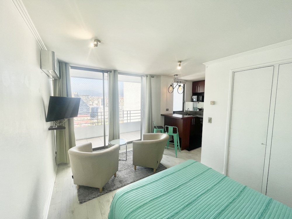 Deluxe Studio Suite photo 1