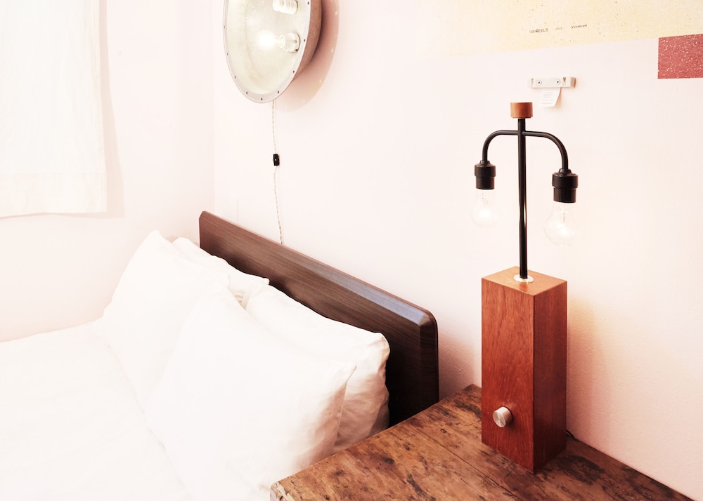 Renovated Semidouble Non Smoking - Photo 4