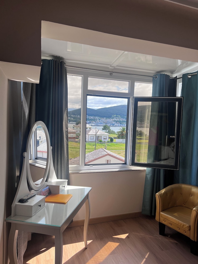 Superior Double Room, Partial Ocean View (301)