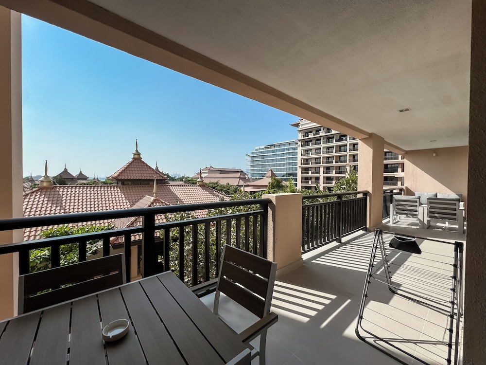 Luxury Apartment, 2 Bedrooms, Lagoon View, Beachfront photo 3