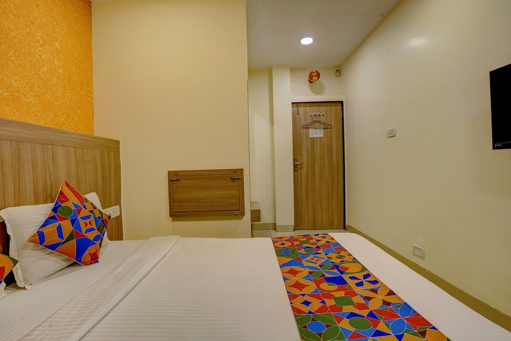 Deluxe Room - Photo 4