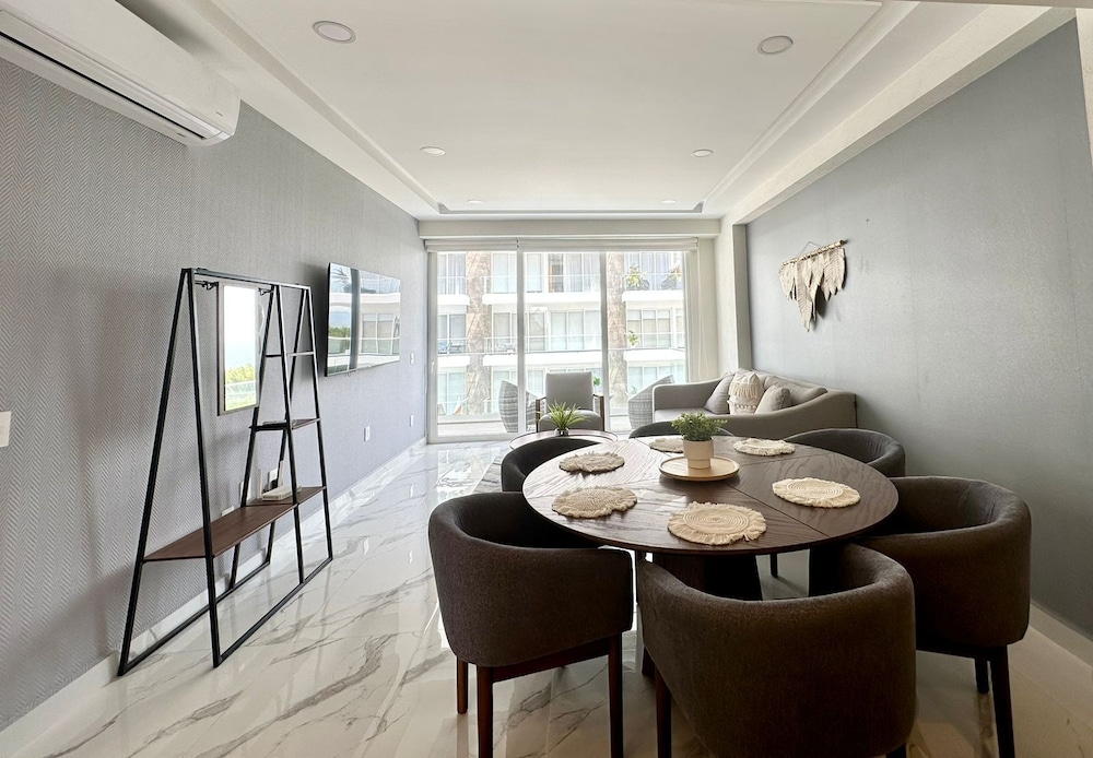 Family Apartment photo 1