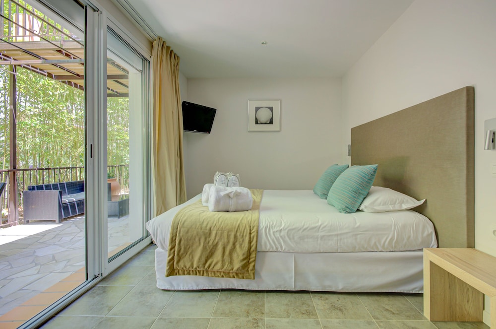 Double room with sofa photo 3