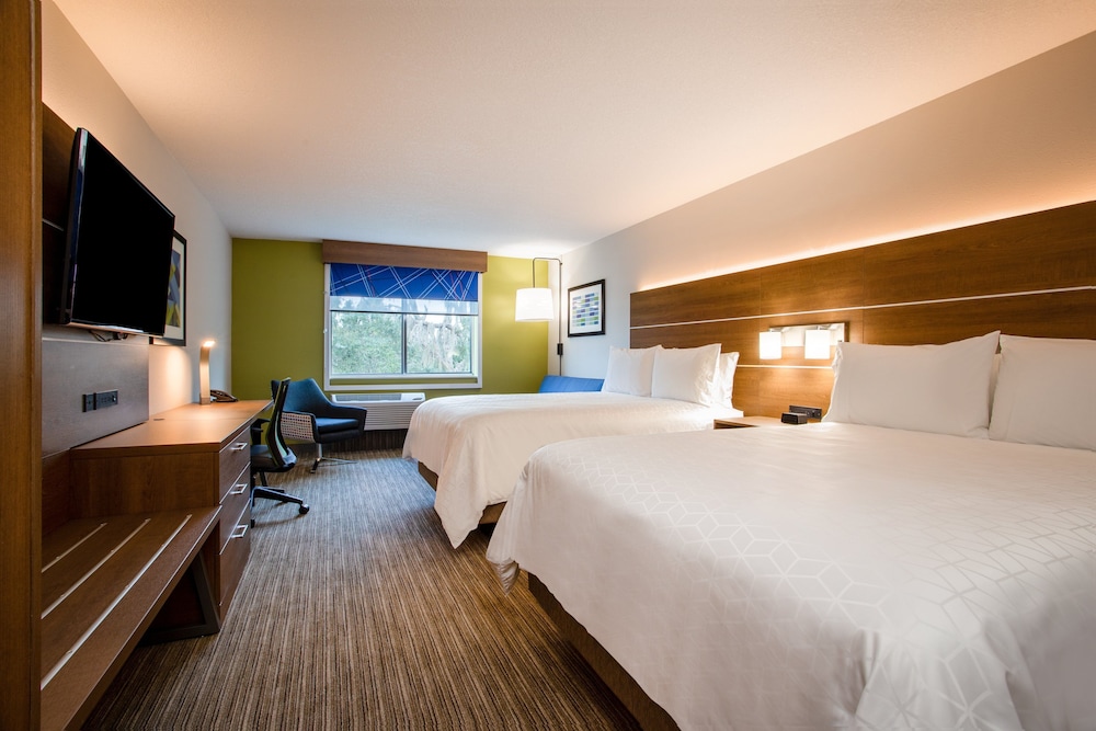 Suite, 2 Queen Beds - Photo 1