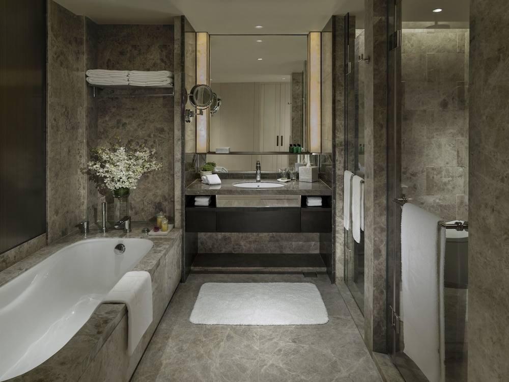 Executive Suite, 2 Twin Beds