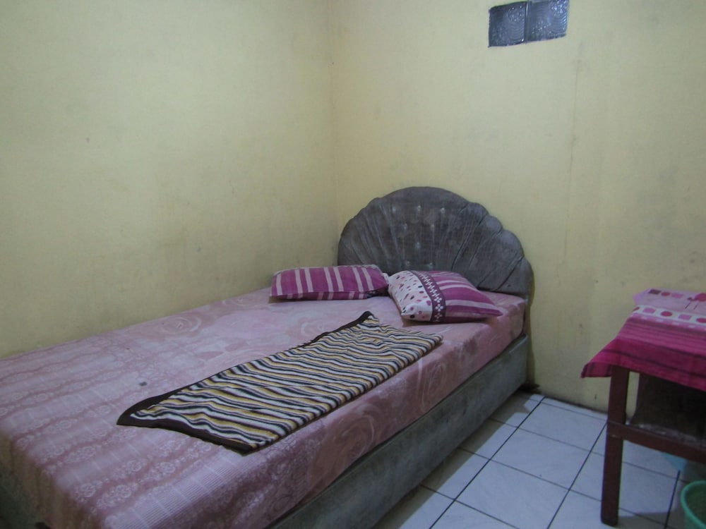 Economy Room photo 1