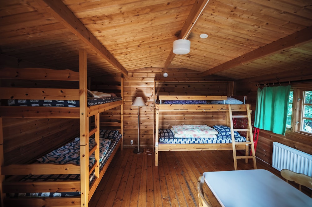 Basic Cabin, Shared Bathroom photo 1