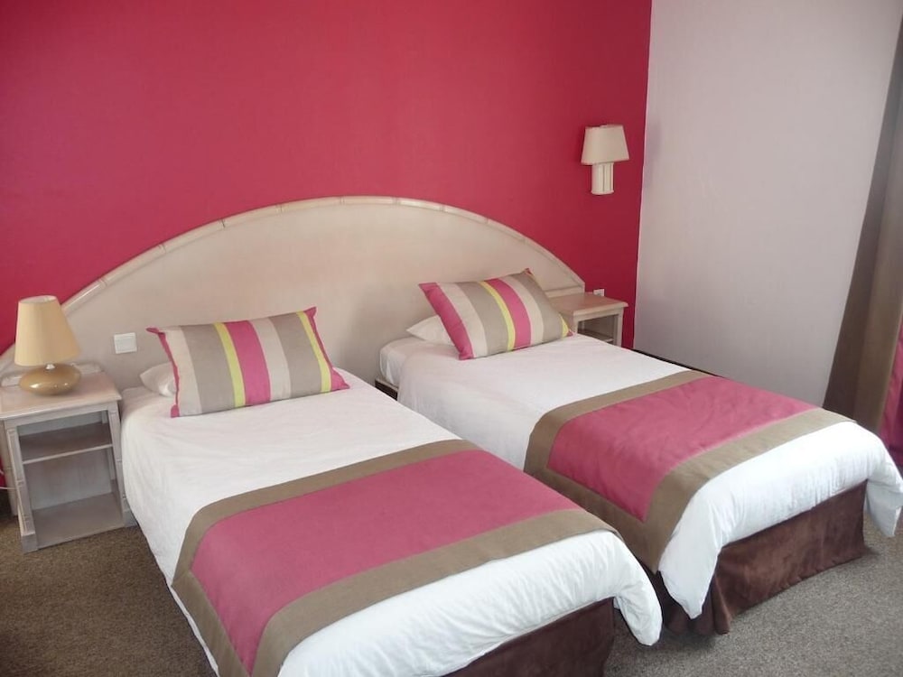Standard Double Room - Photo 4