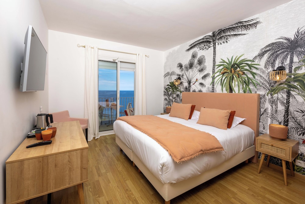 Panoramic Triple Room, Balcony, Sea View - Photo 15