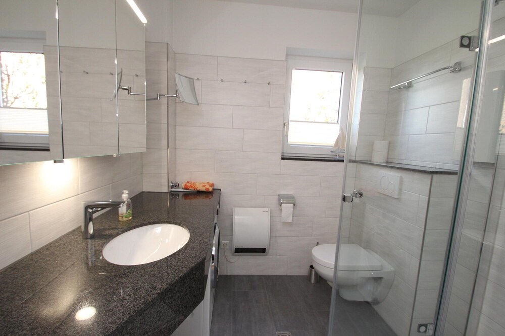 Apartment photo 2