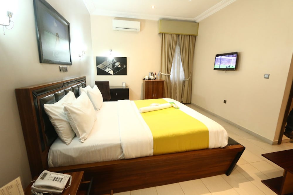 Executive Suite photo 3
