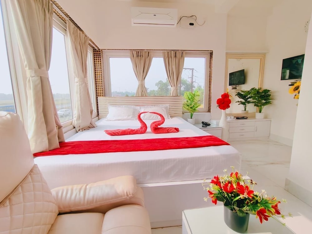 Deluxe Double Room photo 3