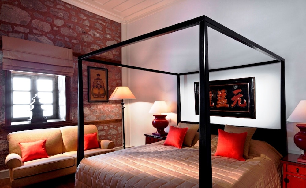 Two Bedroom Mandarin Suite