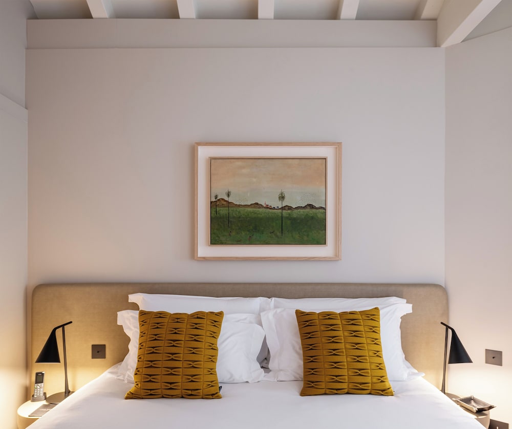 Double Room, City View