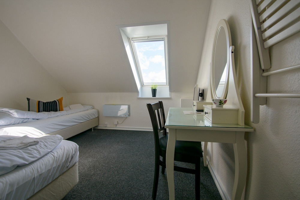 Basic Double Room photo 3