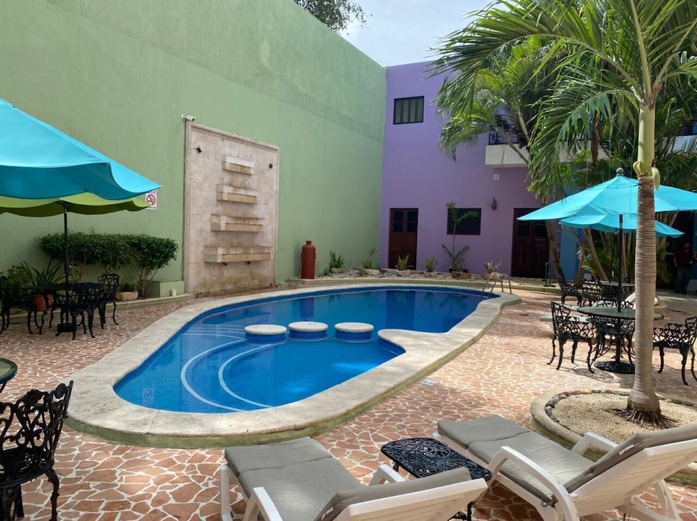 Deluxe Villa, 1 King Bed, Pool Access, Poolside - Photo 15