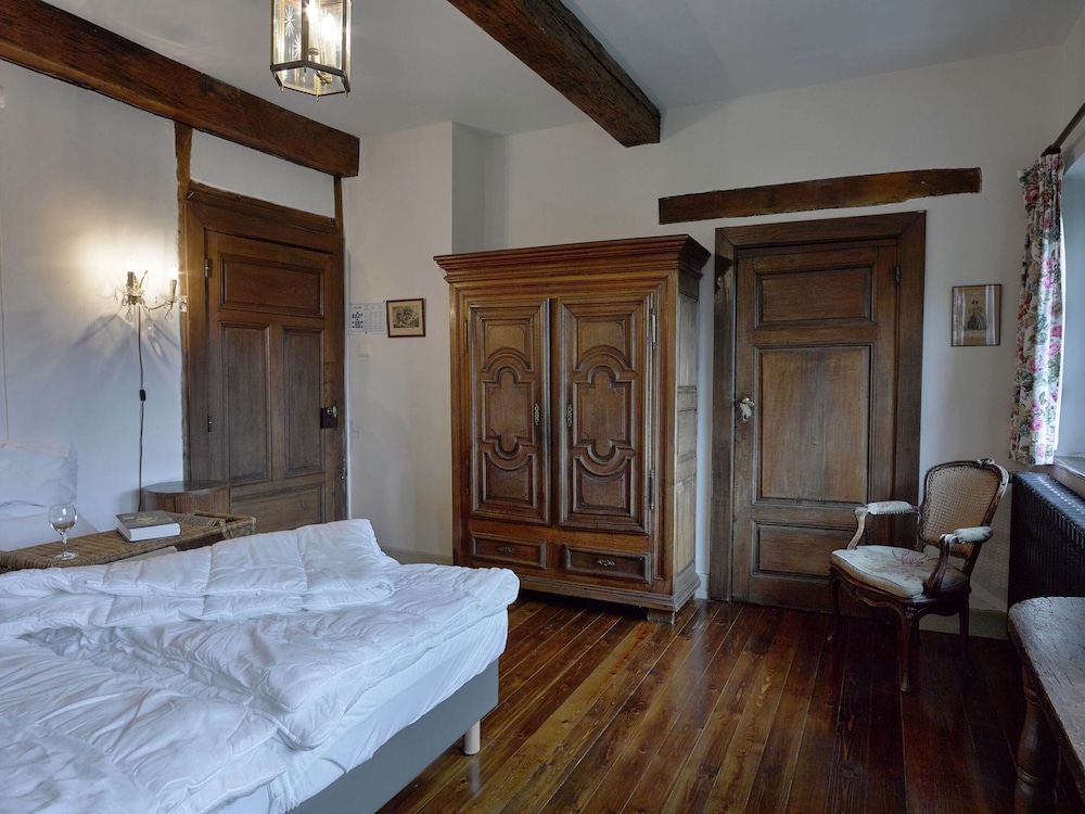 Villa photo 2