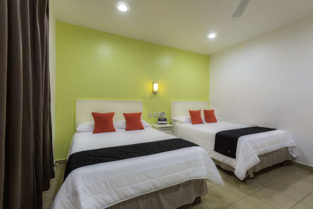 Standard Room, 2 Double Beds photo 1