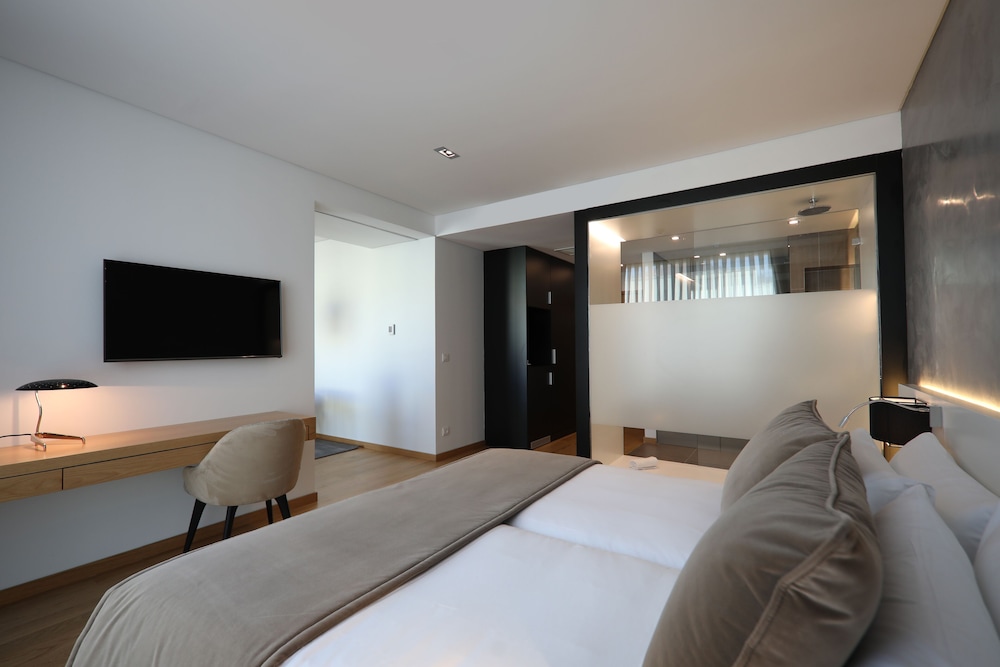 Junior Suite (Single Use) photo 3