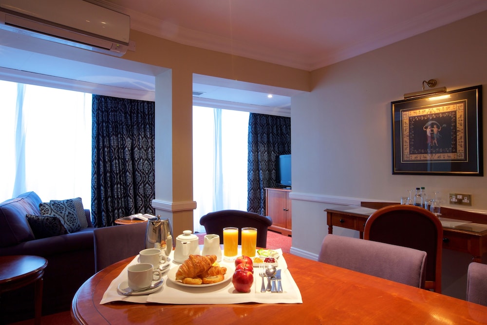 Suite, 1 King Bed, Non Smoking - Photo 4