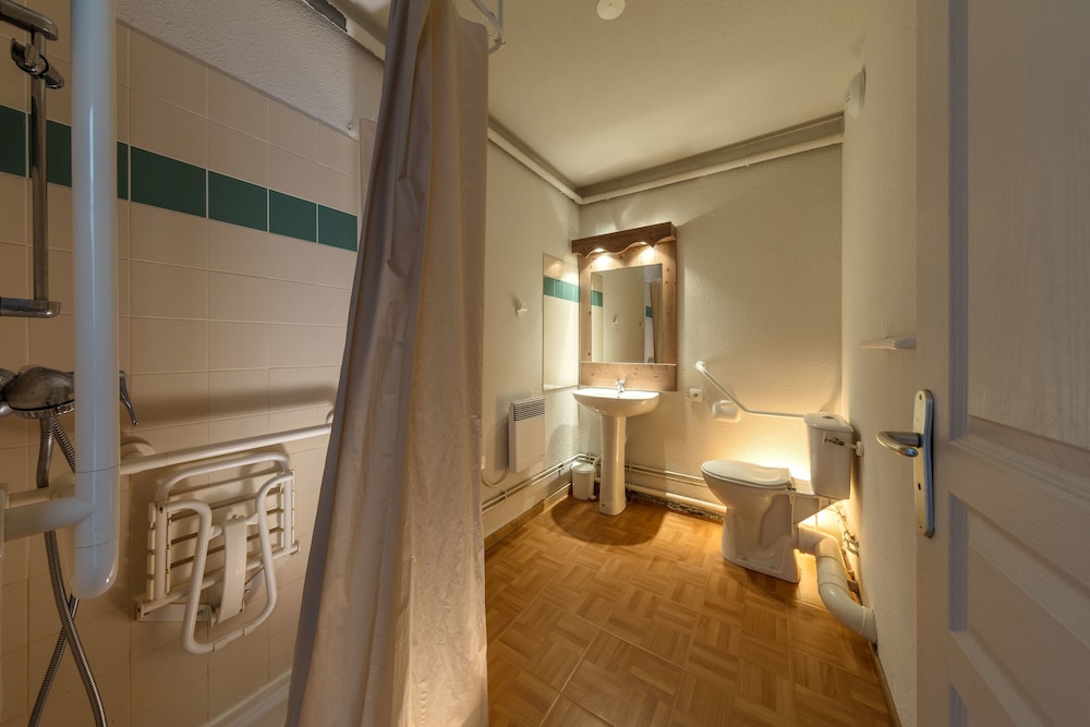 One Bedroom Apartment (for 5) photo 2