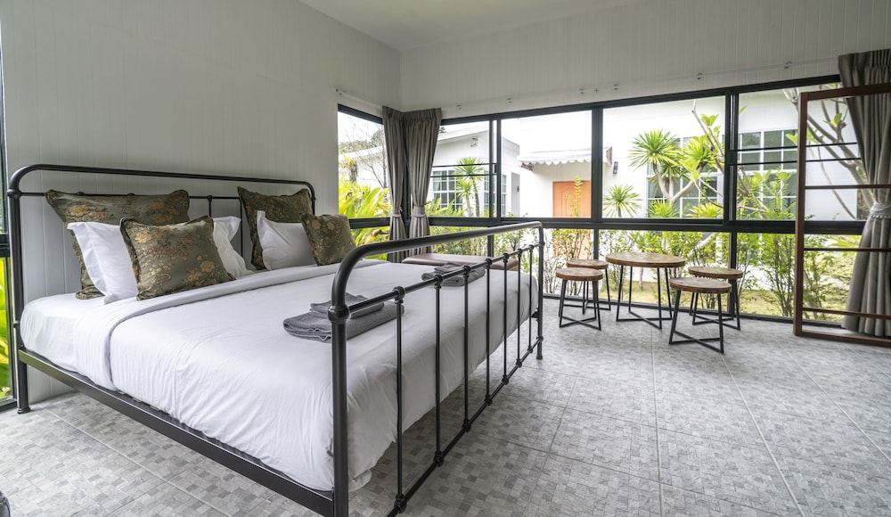 Superior Room - Photo 1